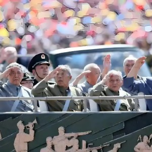 岁月静好，因有您守护，102岁老兵阅兵后的告别