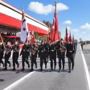 塞尔维亚团结的力量阅兵式，展现国家团结，传递和平信号