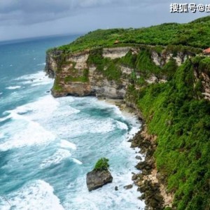巴厘岛悲剧，一个女孩的殒命与幸存者眼中的中毒疑云