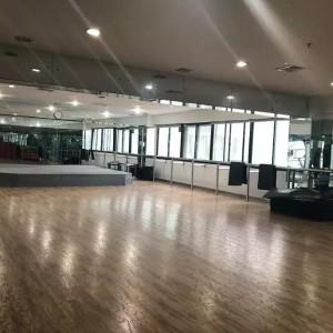 厦门健身房教练遭遇不当行为，公众场合的尊重与边界