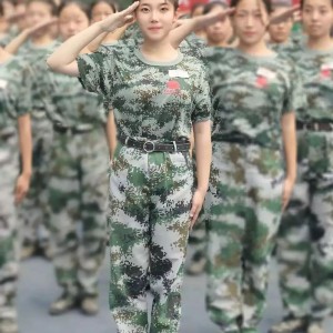 军训新风尚272万网民票选的军训服即将亮相，你准备好了吗？