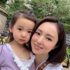 董璇谈育儿，两个孩子的家庭，如何平衡爱与责任
