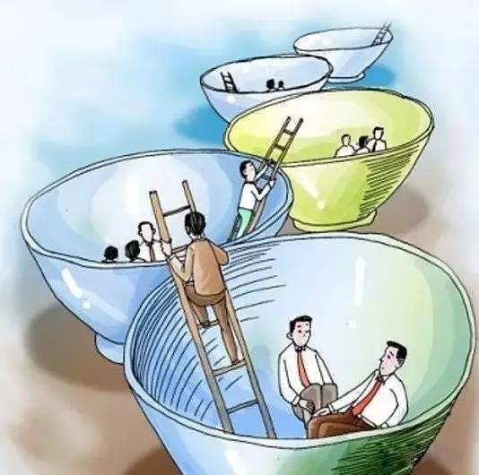 广东自媒体达人揭秘，员工隐瞒跳槽经历，索赔3万的背后故事