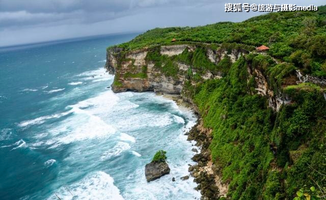 巴厘岛悲剧，一个女孩的殒命与幸存者眼中的中毒疑云